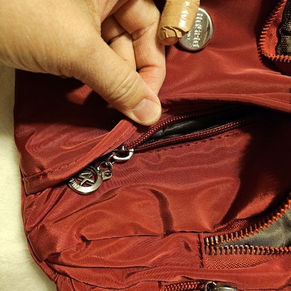 A small shoulder or crossbody purse with a ton of pockets to carry everything! - Picture 10 of 15